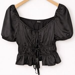 Back Puff Sleeve Blouse Cropped